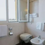 Flora Hotel 3*
