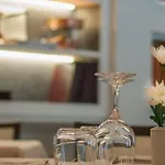 Flora Hotel
