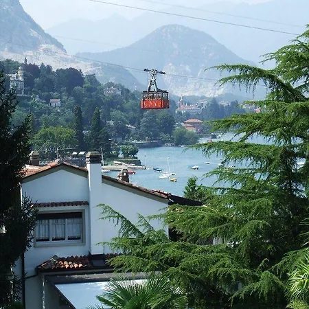 Flora 3* Stresa