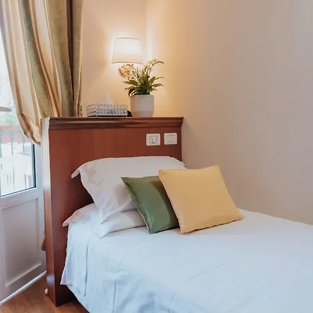Flora Hotel Stresa