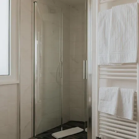 Отель Flora Стреза