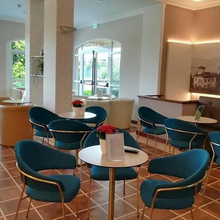 فندق Flora ستريزا