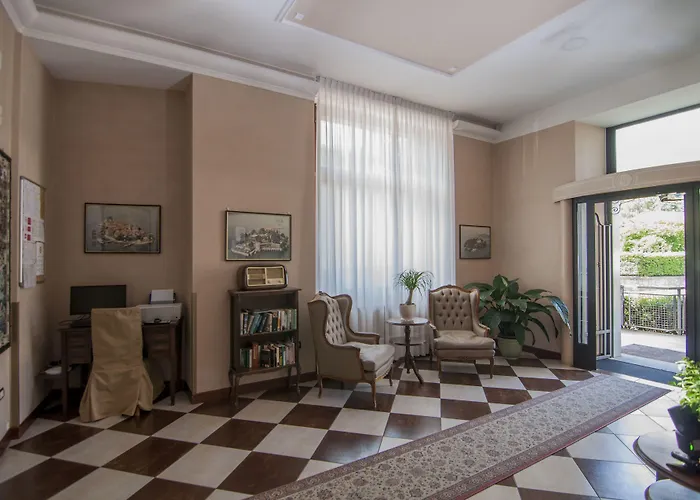 Flora 3* Стреза