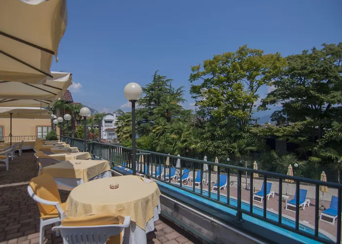 Flora 3* Стреза