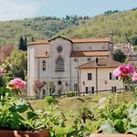 Flora Hotel 3*